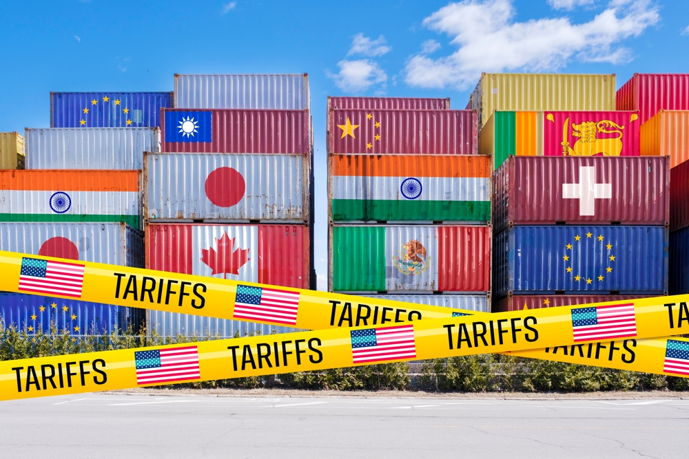 Insights - Tariff Challenge Becomes Major Test of Presidential Power